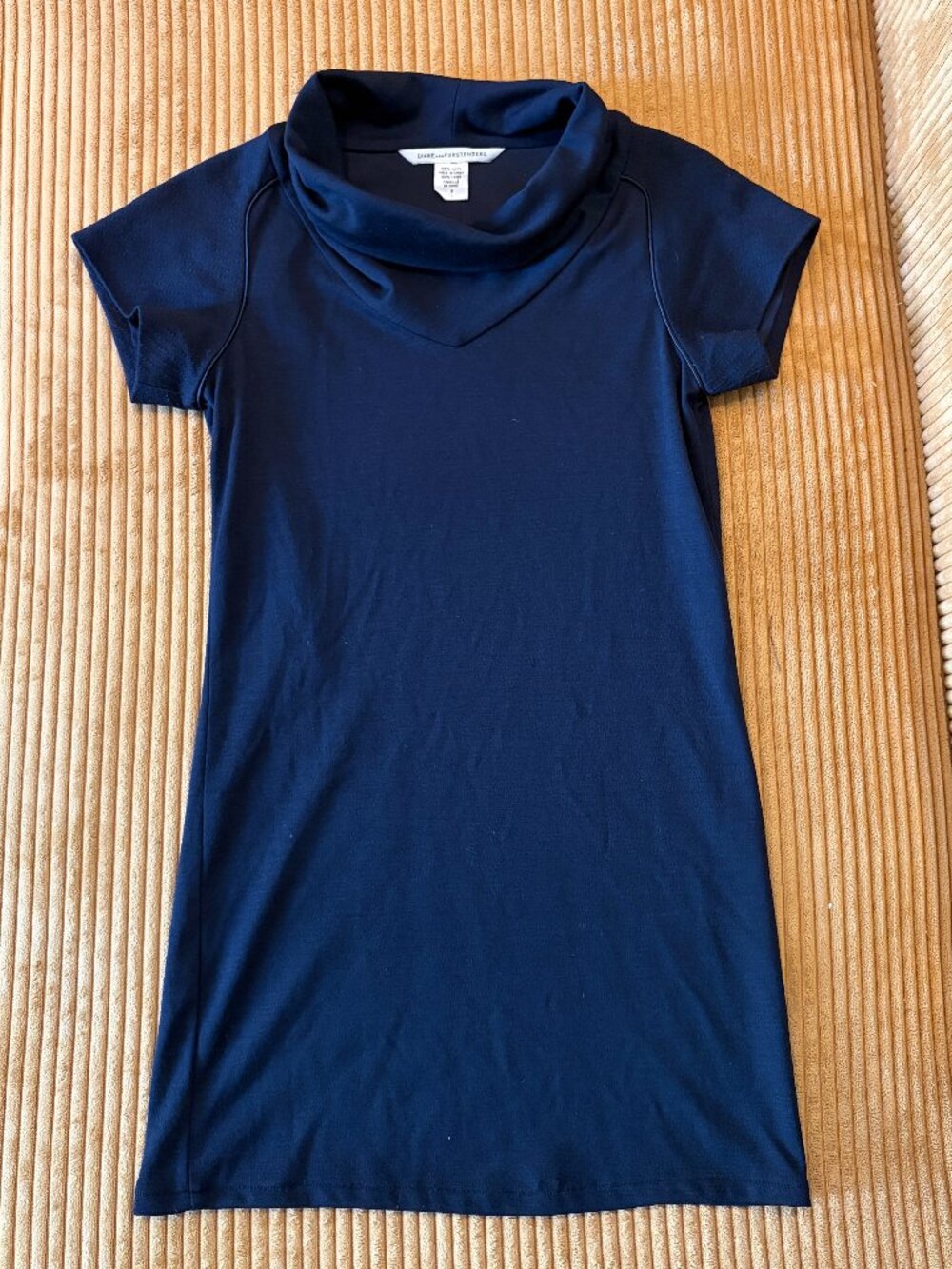 Diane von Furstenberg 100% Wool Navy Cowl Neck Sheath Dress Size 6 Petite